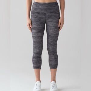 Lululemon Athletica Gray Cropped Leggings